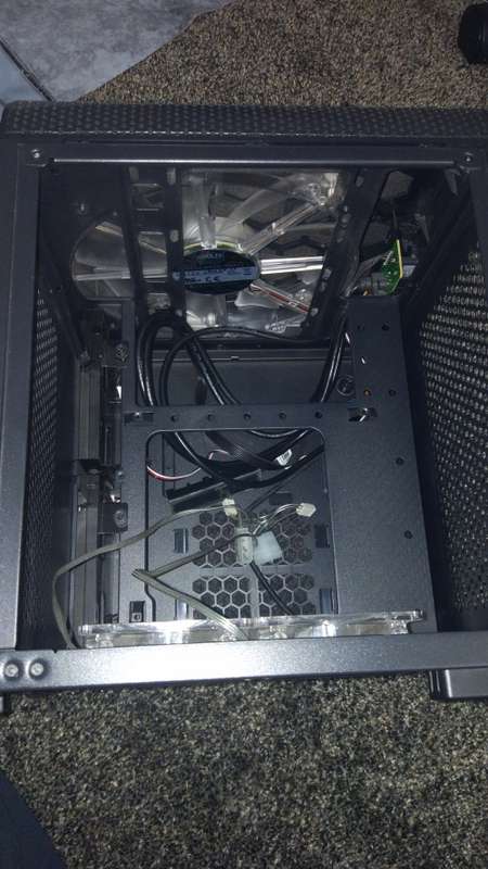 Thermaltake Core V1 Mini ITX ( 3 included blue led fans )